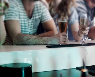 12 annonces d'hommes gays à rencontrer